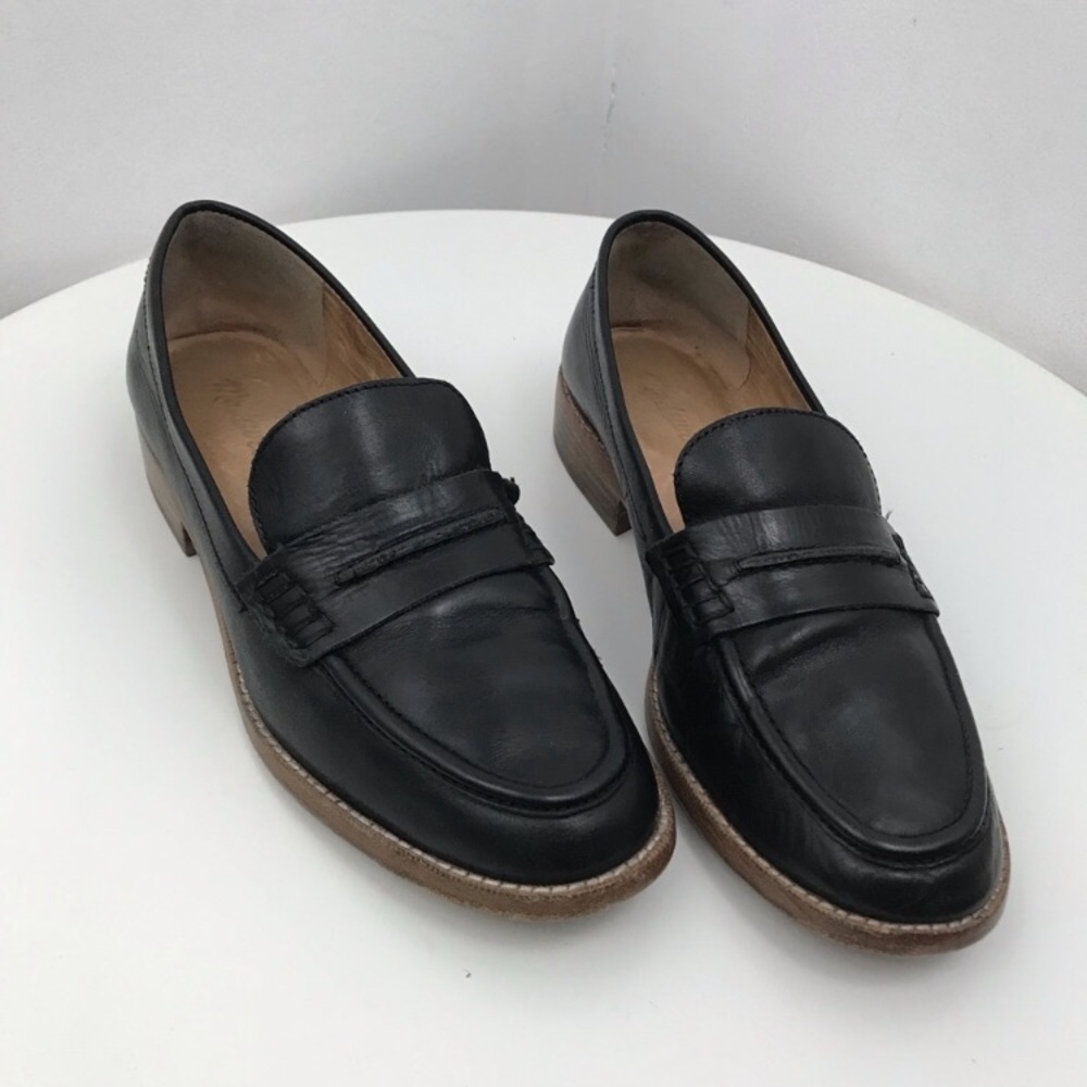 Madewell Elinor loafers in black- Size 8